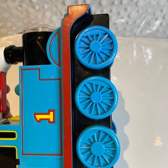 Little Tikes Thomas the 🚂Train 💡Light n Go Flashlight - Picture 7 of 11